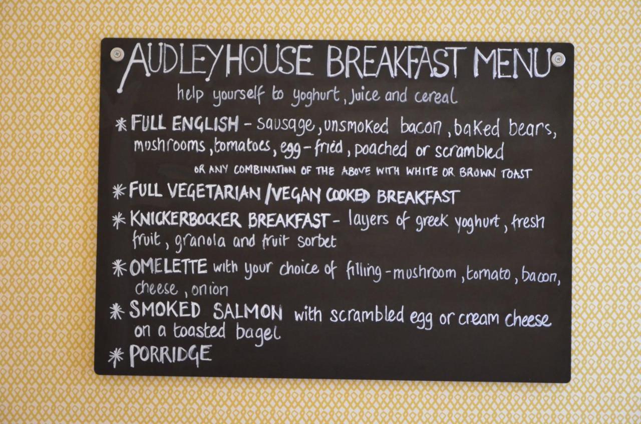 Audley Guest House Λαντούντνο Εξωτερικό φωτογραφία